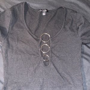 Sexy black crop with circle key front